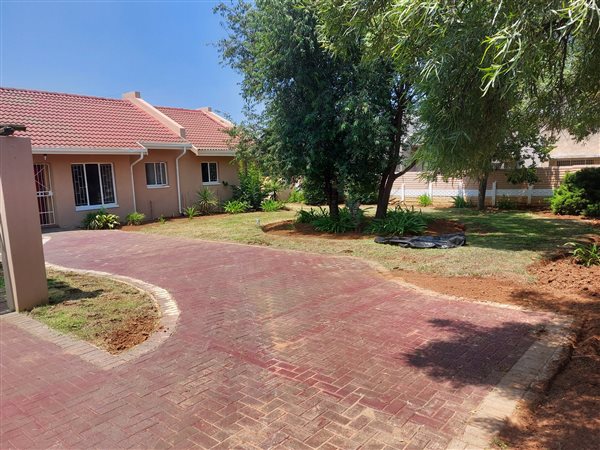 3 Bedroom House 3 Bedroom House