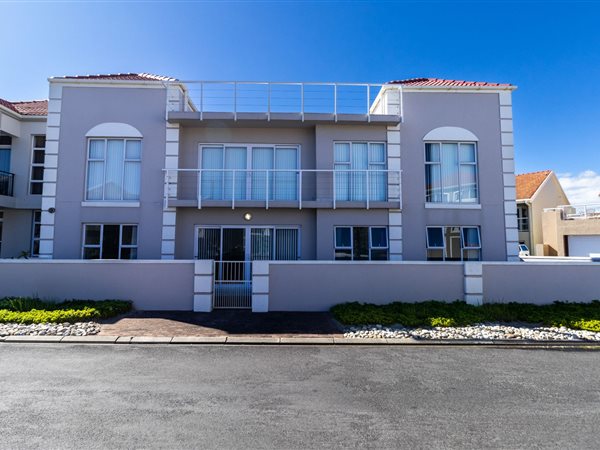 8 Bedroom House 8 Bedroom House