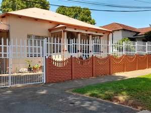2 Bed House in Bezuidenhout Valley