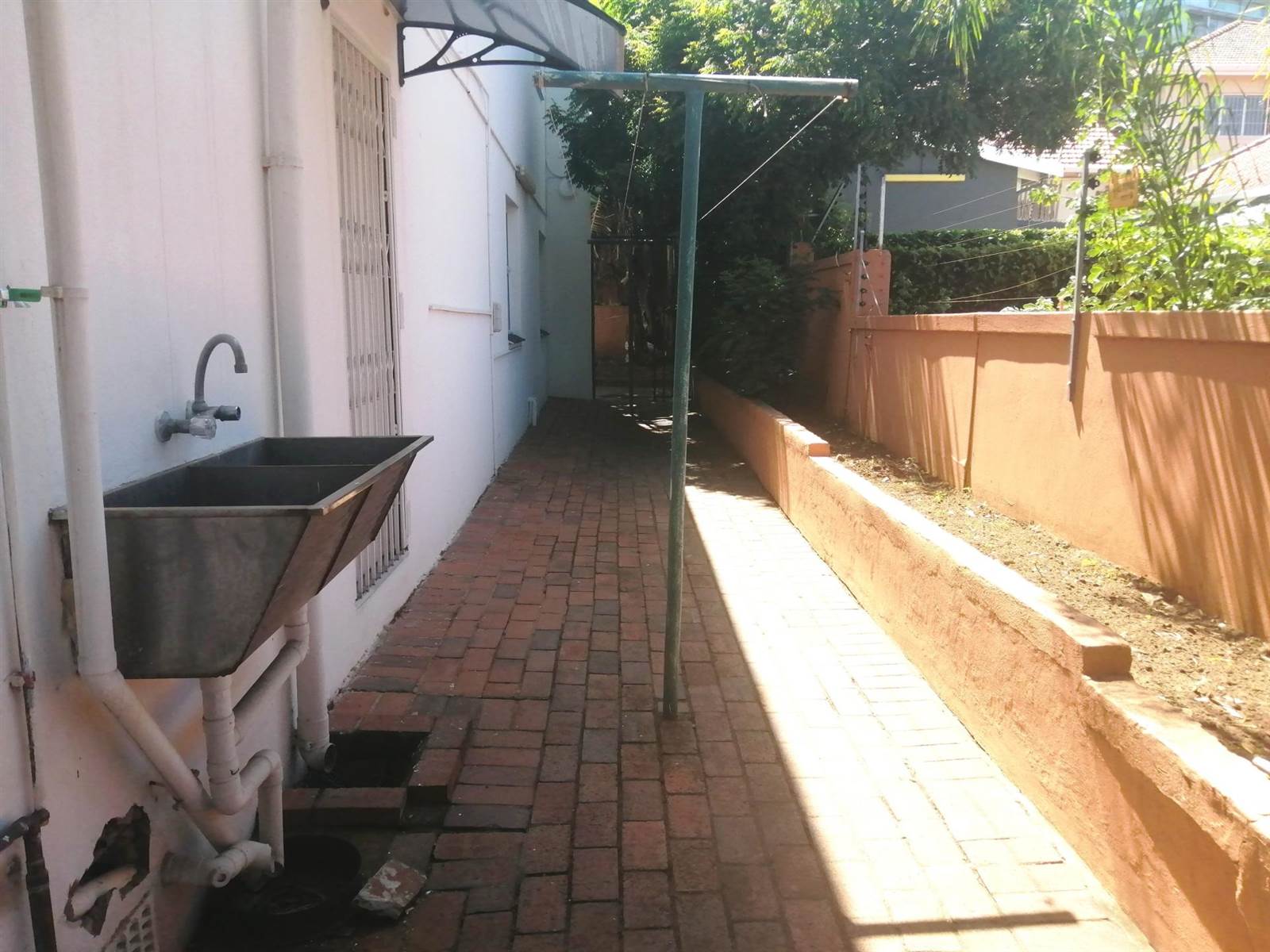 4 Bed Townhouse in Musgrave photo number 23