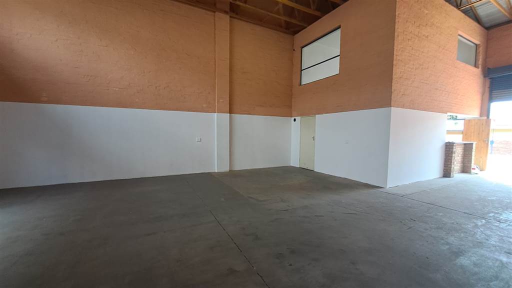151  m² Industrial space in Silverton photo number 4