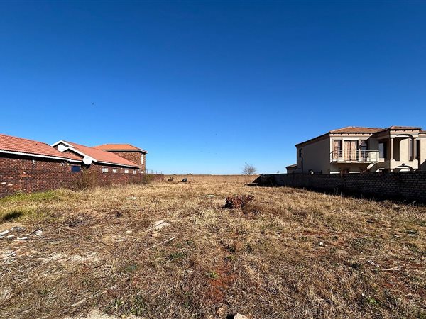 800 m² Land 800 m² Land