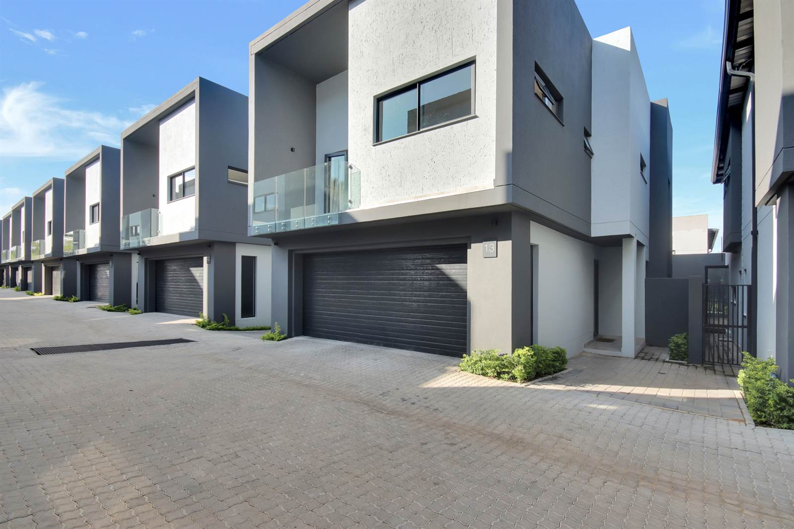 4 Bed Cluster in Bryanston photo number 28
