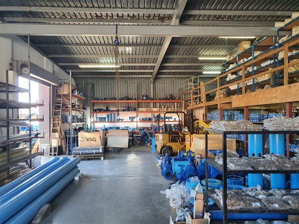 880  m² Industrial space in Sydenham