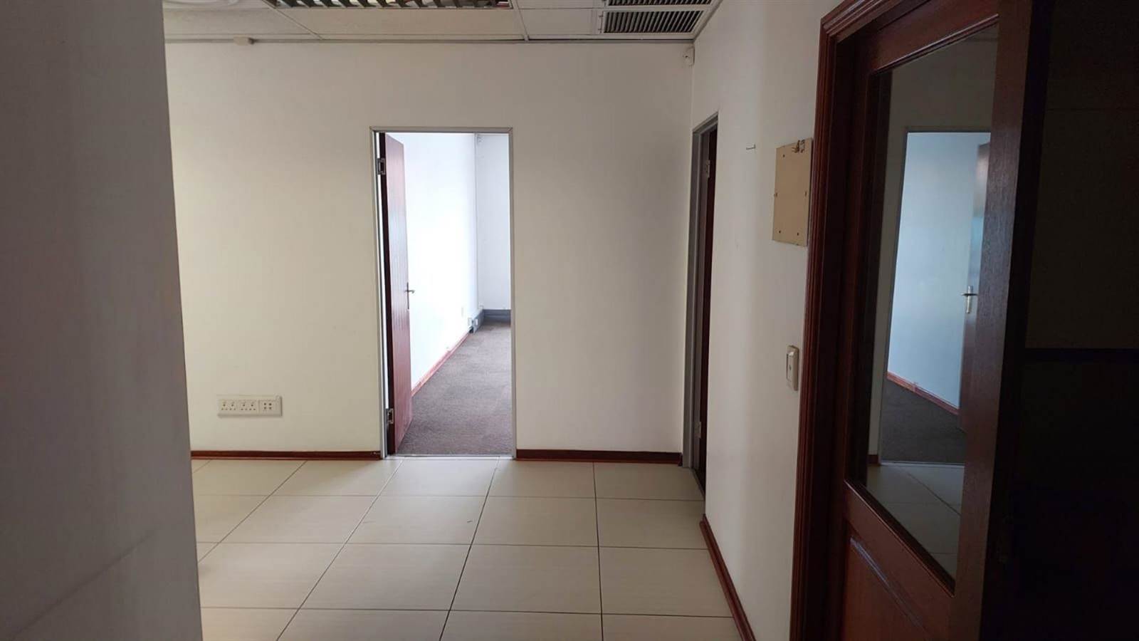 206  m² Commercial space in Bryanston photo number 4