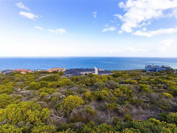 981 m² Land available in Village On Sea