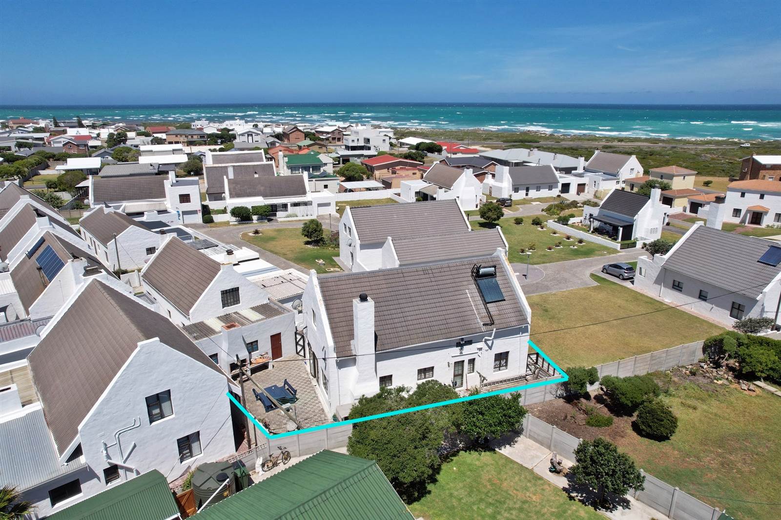 4 Bed House in Struisbaai photo number 20