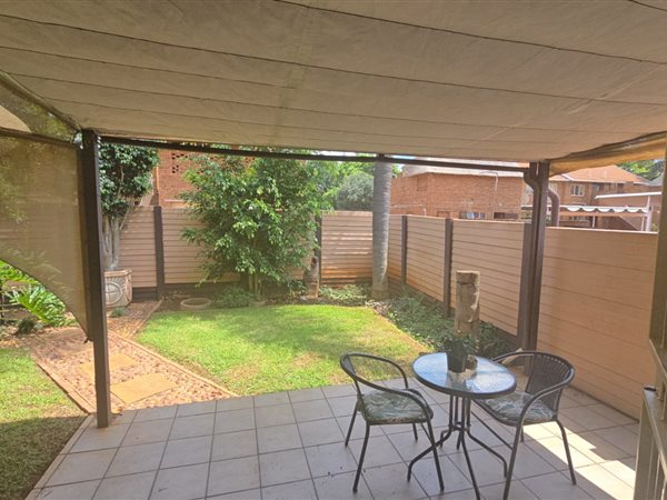 2 Bedroom Townhouse 2 Bedroom Townhouse