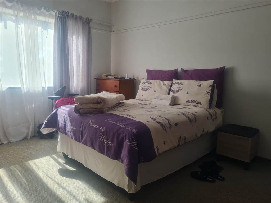 1 Bed Apartment in Stilfontein photo number 5