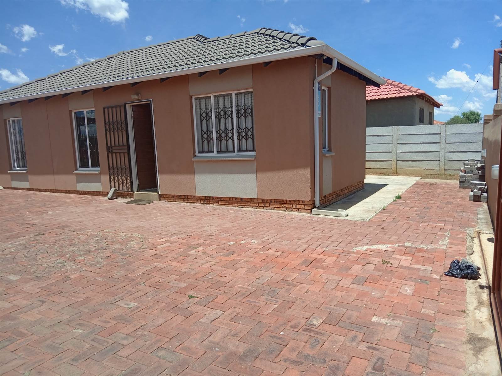 3 Bed House in Naturena photo number 6