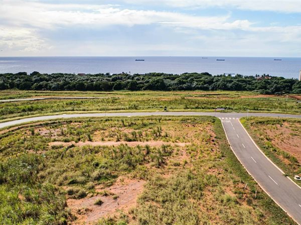 931 m² Land available in Umdloti Beach