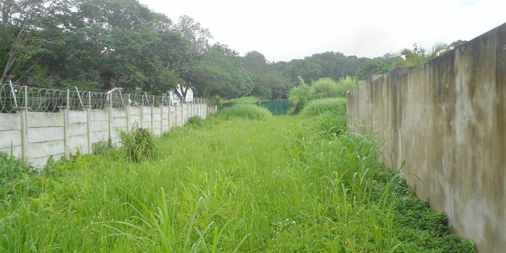 2408 m² Land available in Umtentweni photo number 9