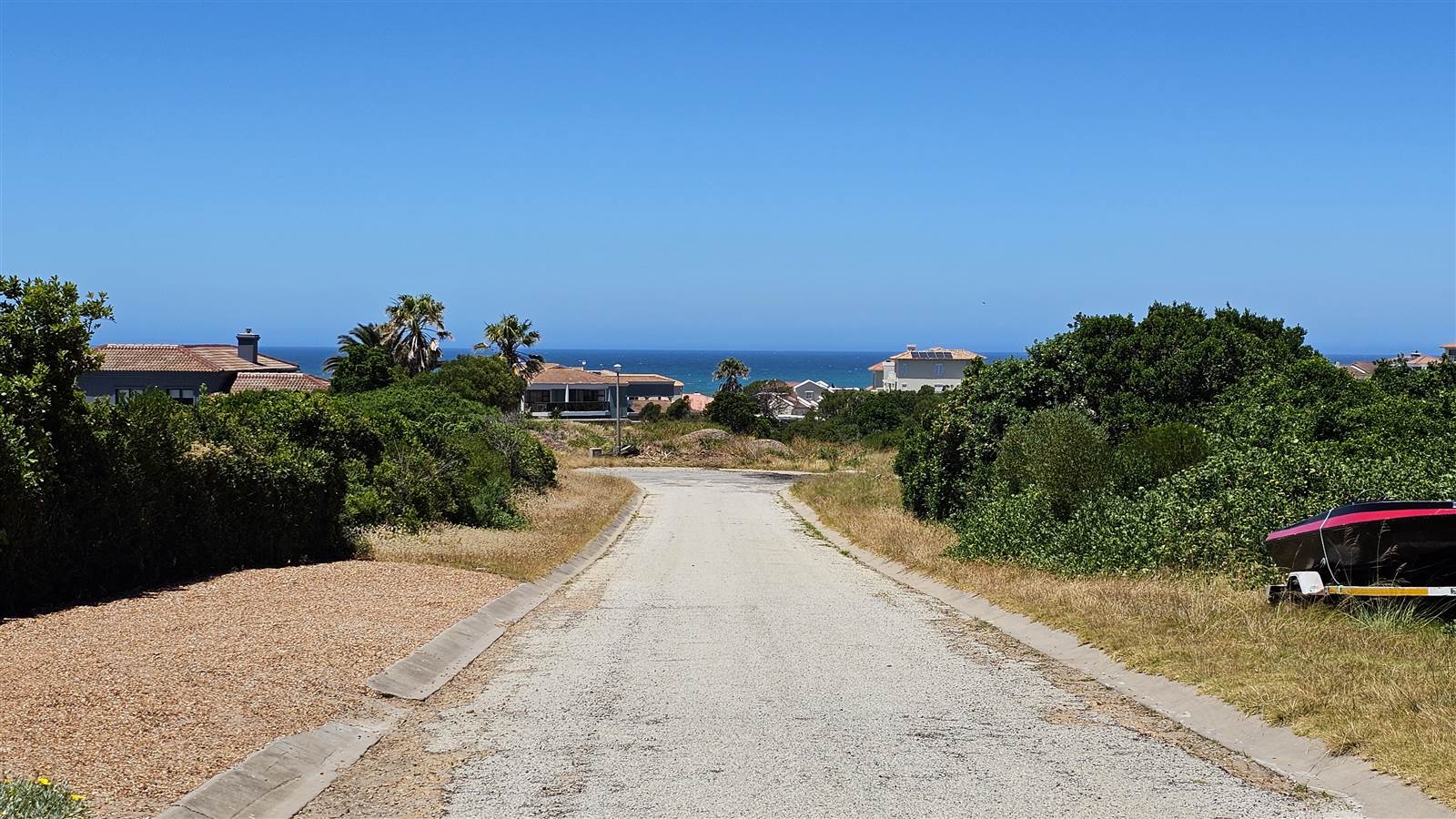 817 m² Land available in St Francis Bay photo number 1