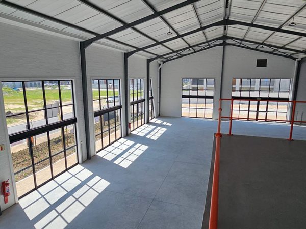 847  m² Industrial space