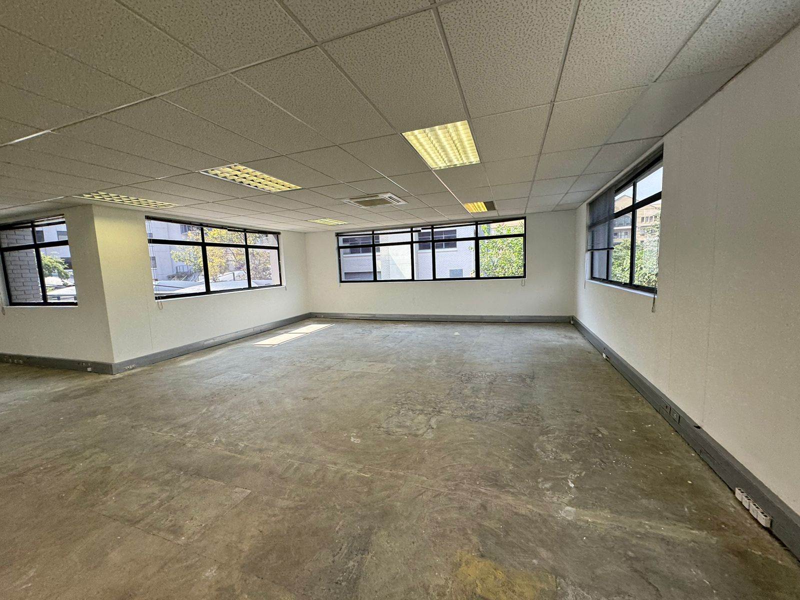 317  m² Commercial space in Sunninghill photo number 16