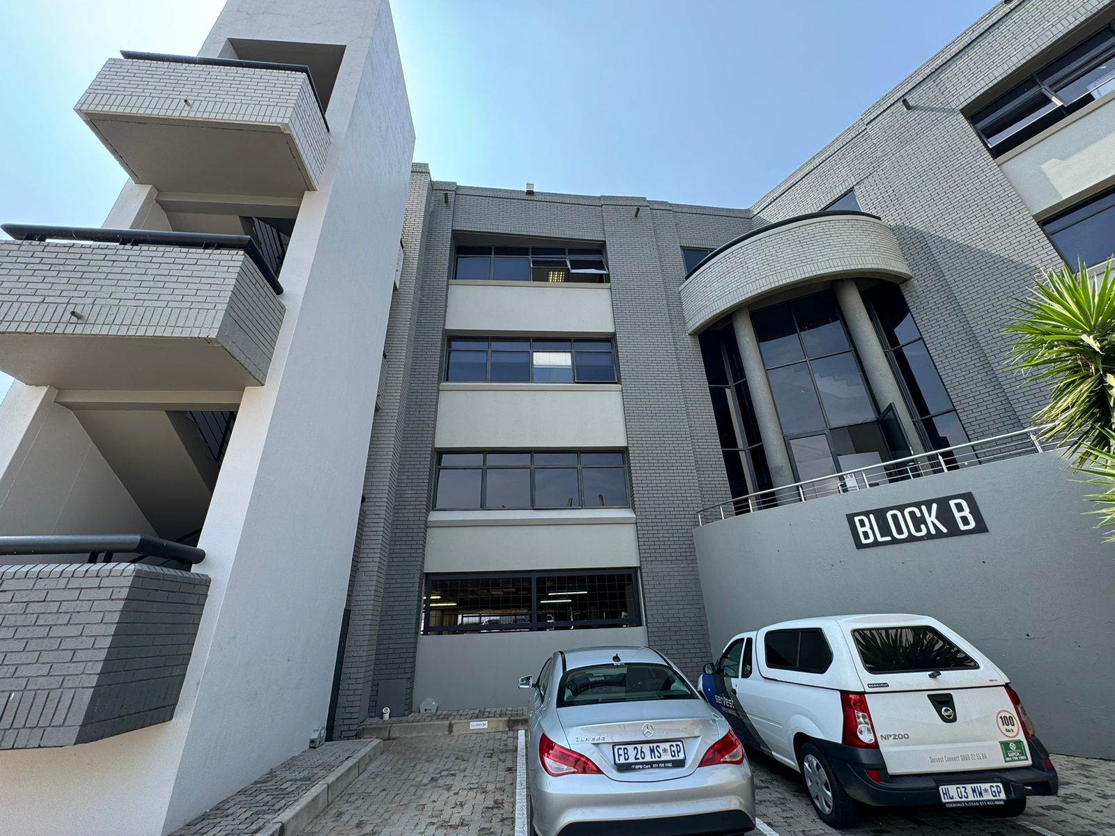 317  m² Commercial space in Sunninghill photo number 3