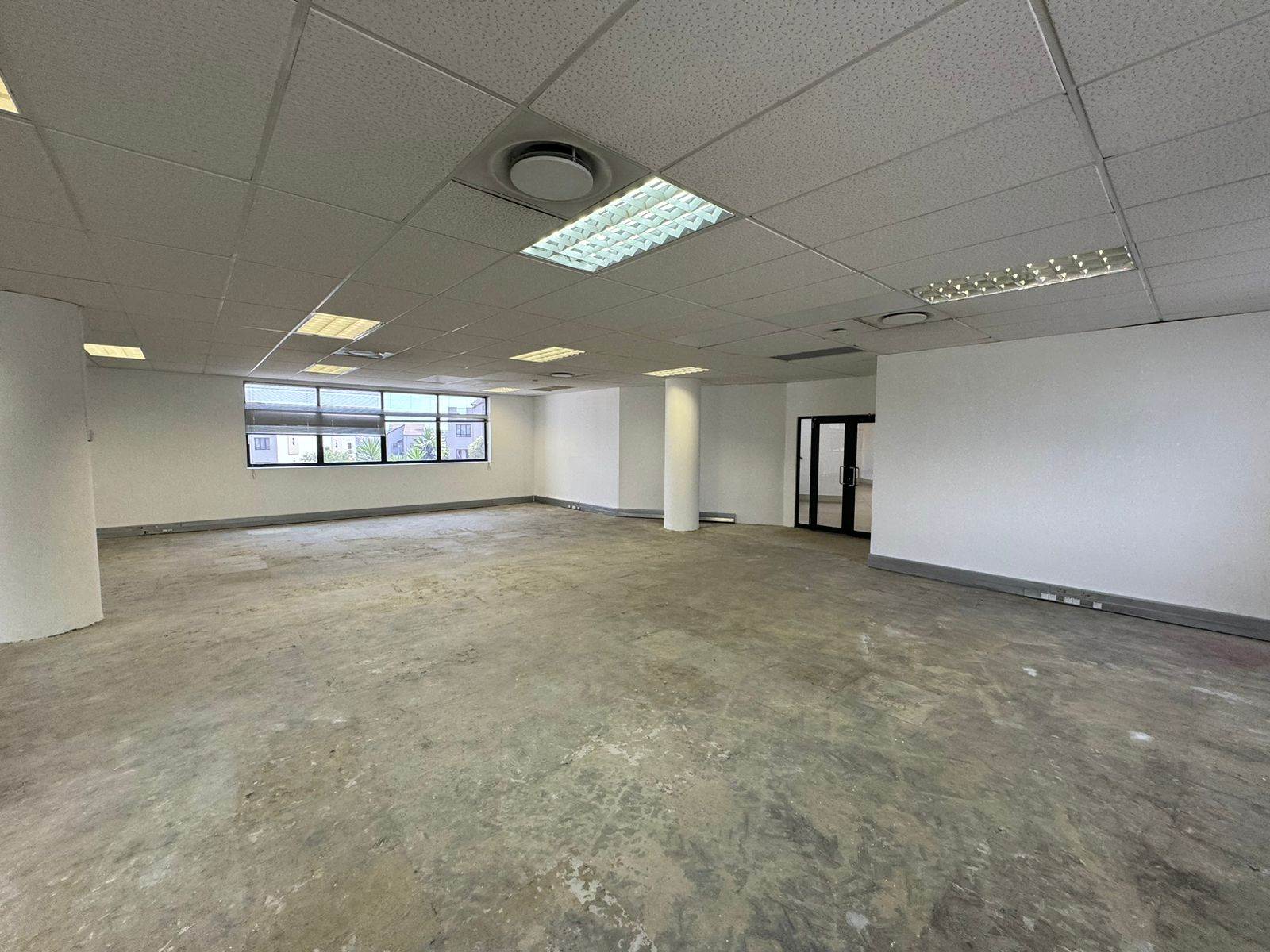 317  m² Commercial space in Sunninghill photo number 15