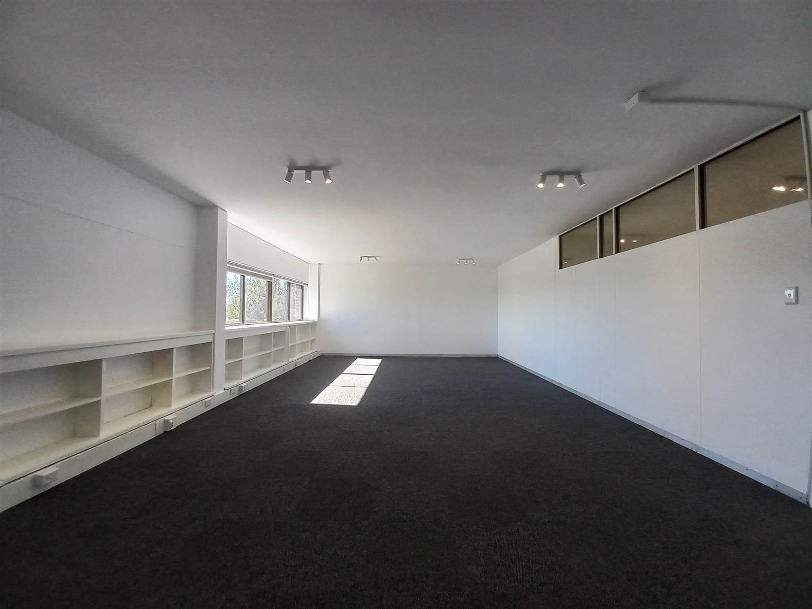 183  m² Commercial space in Pinelands photo number 17