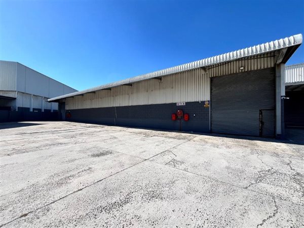 2 120  m² Industrial space