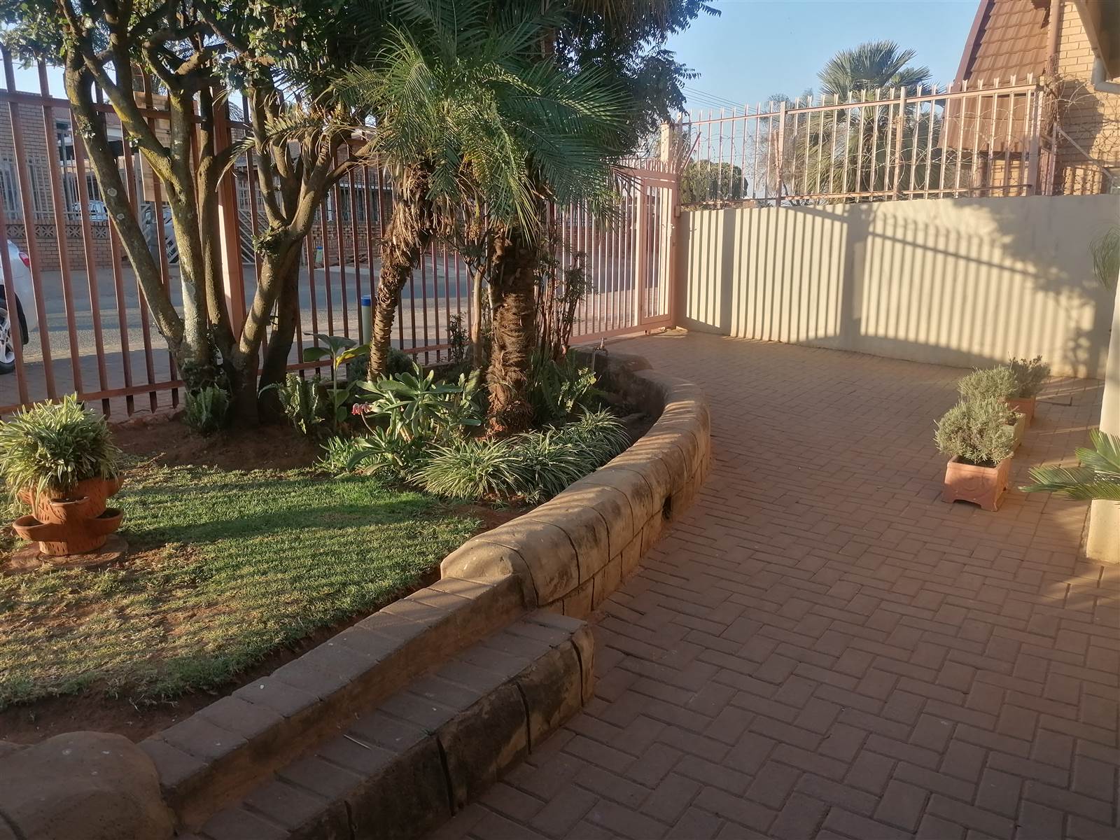 4 Bed House in Laudium photo number 28