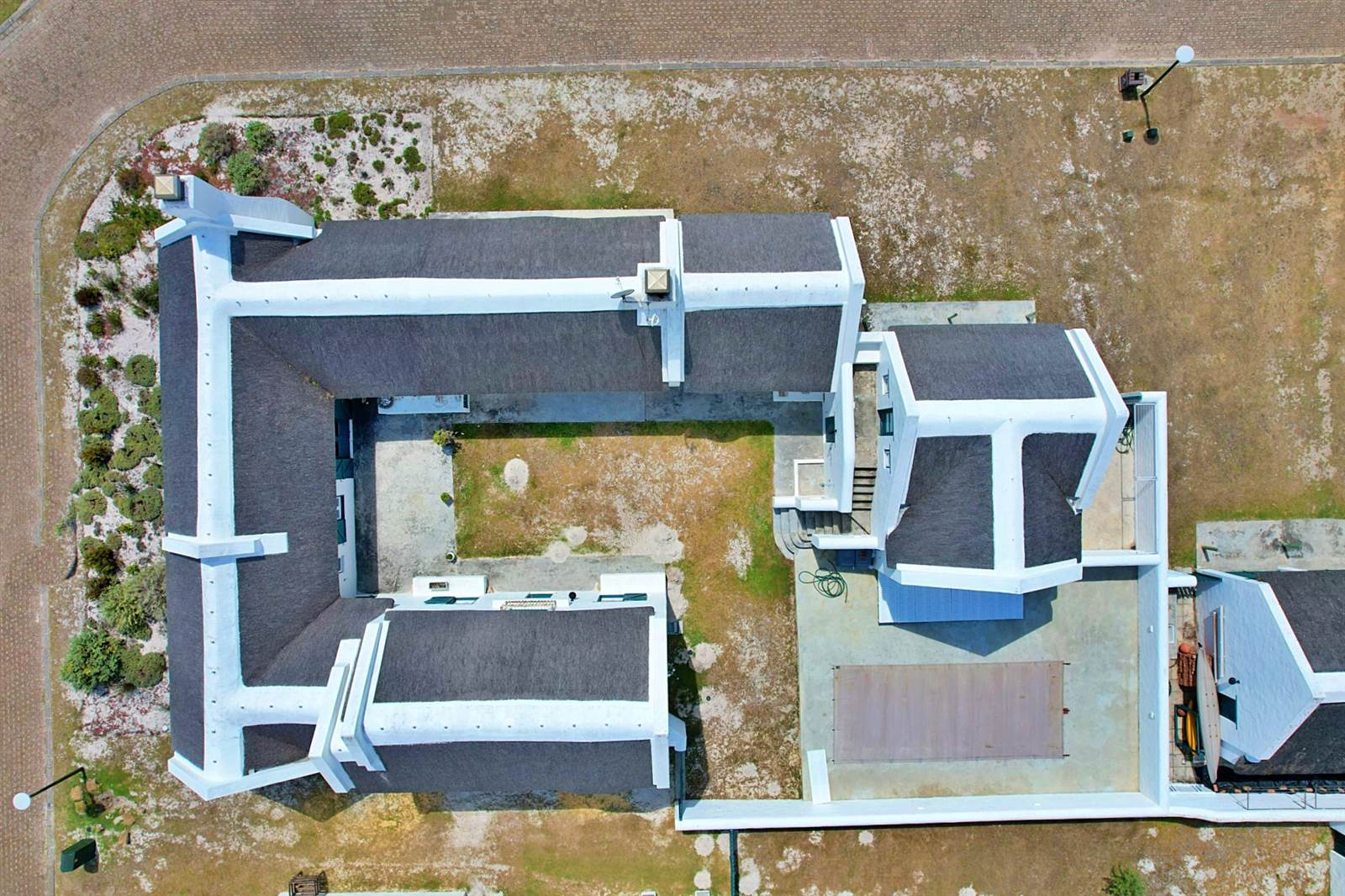 8 Bed House in Struisbaai photo number 28