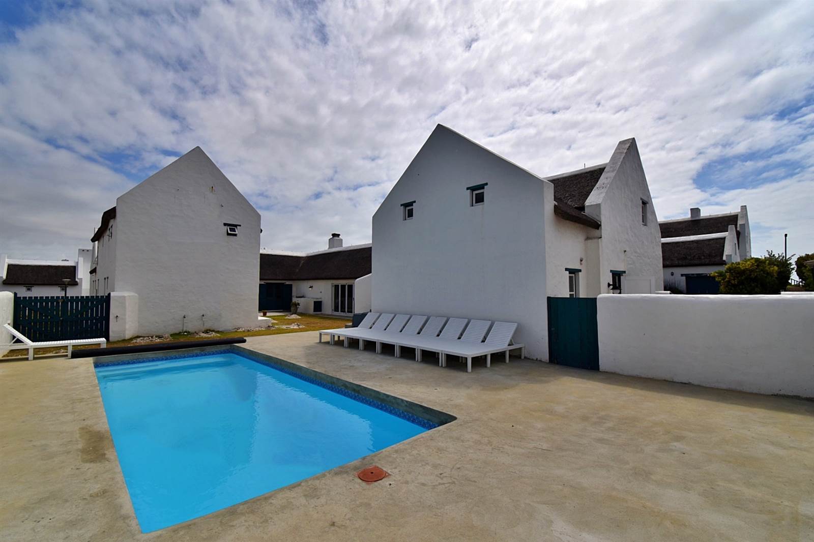 8 Bed House in Struisbaai photo number 13