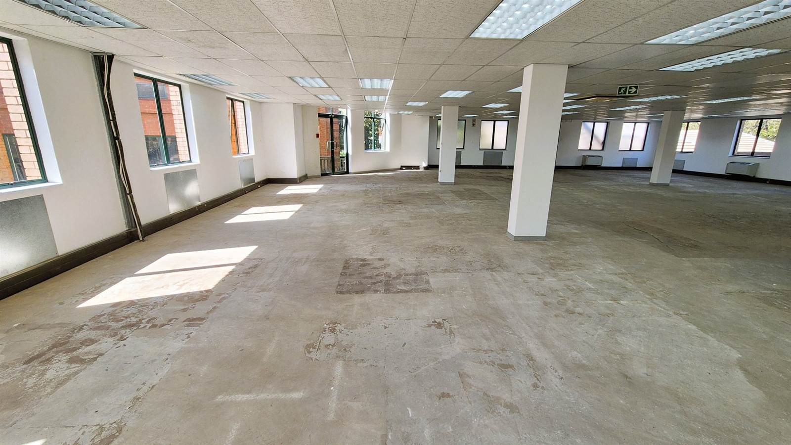 767  m² Office Space in Menlyn photo number 18