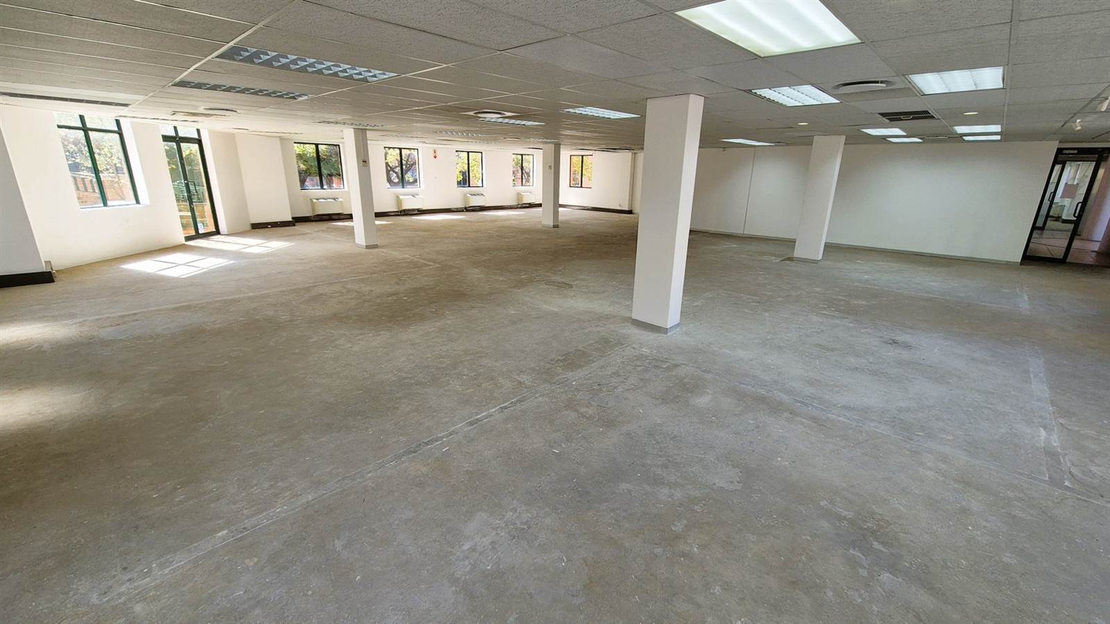 767  m² Office Space in Menlyn photo number 6