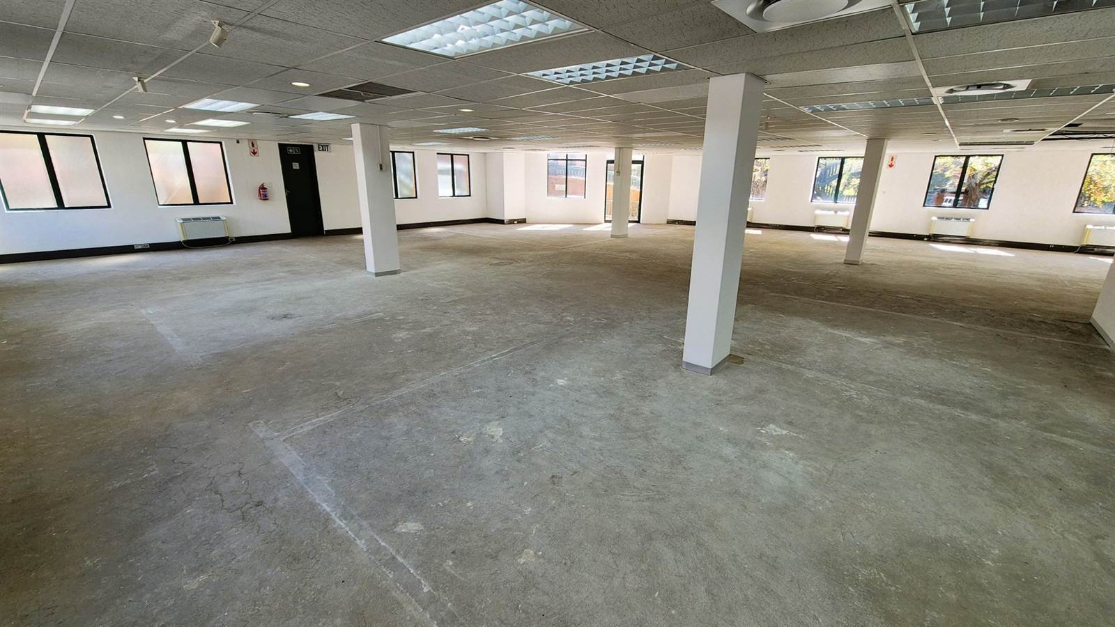 767  m² Office Space in Menlyn photo number 3