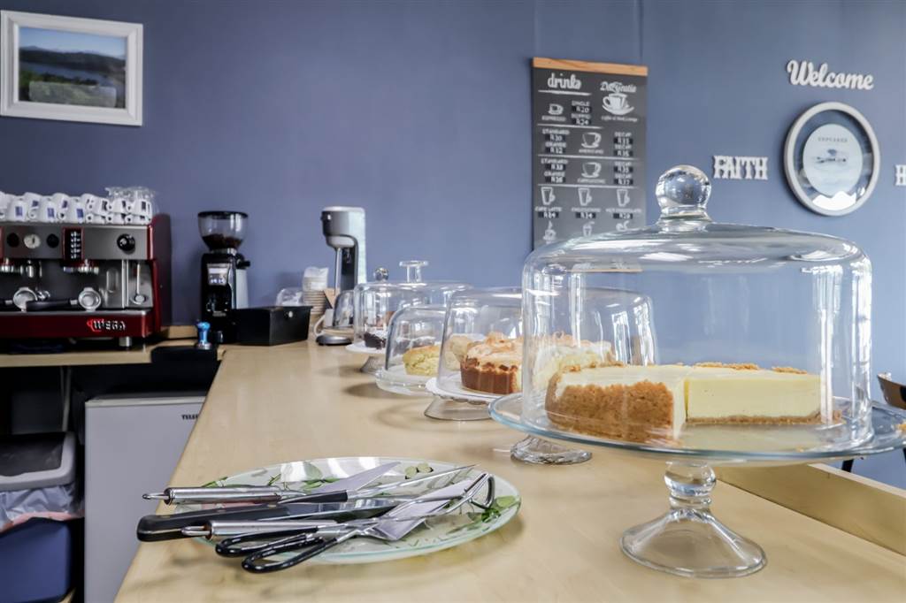 95 m² Commercial space for sale in Sedgefield T4409343 Private Property