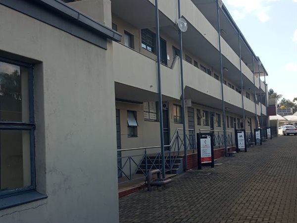 102 m² Commercial space 102 m² Commercial space
