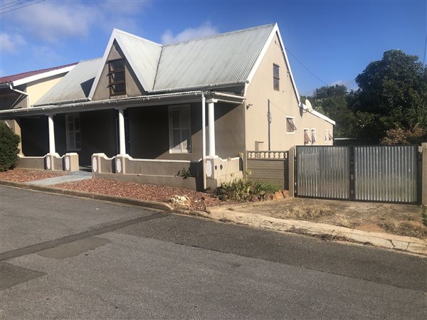 3 Bedroom House 3 Bedroom House