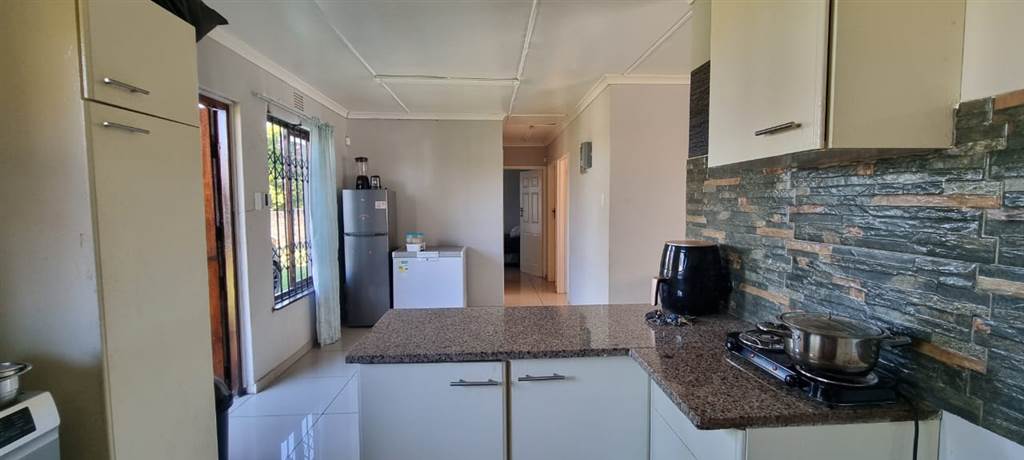 3 Bed House in Eshowe photo number 16