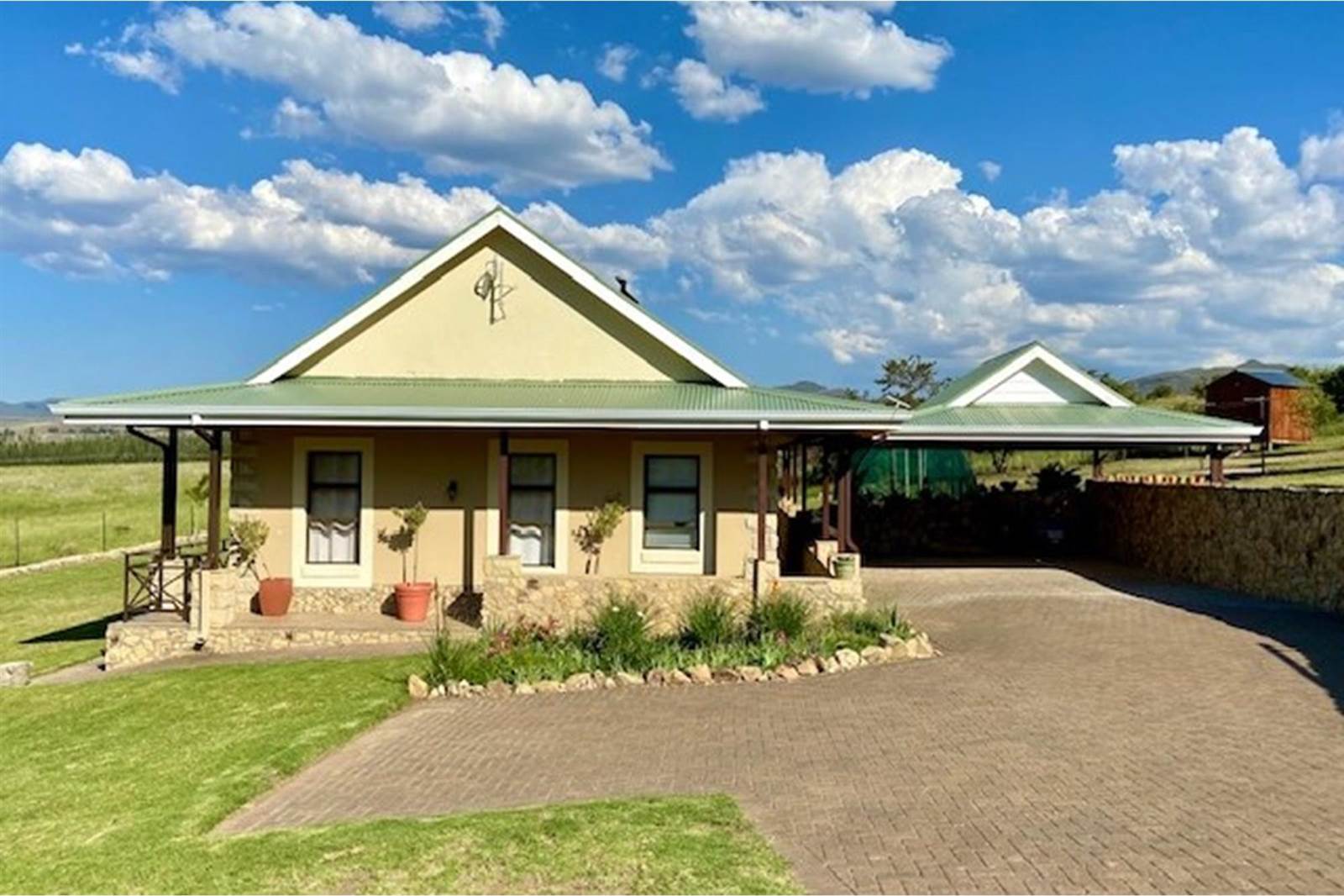 3 Bed House in Clarens photo number 4