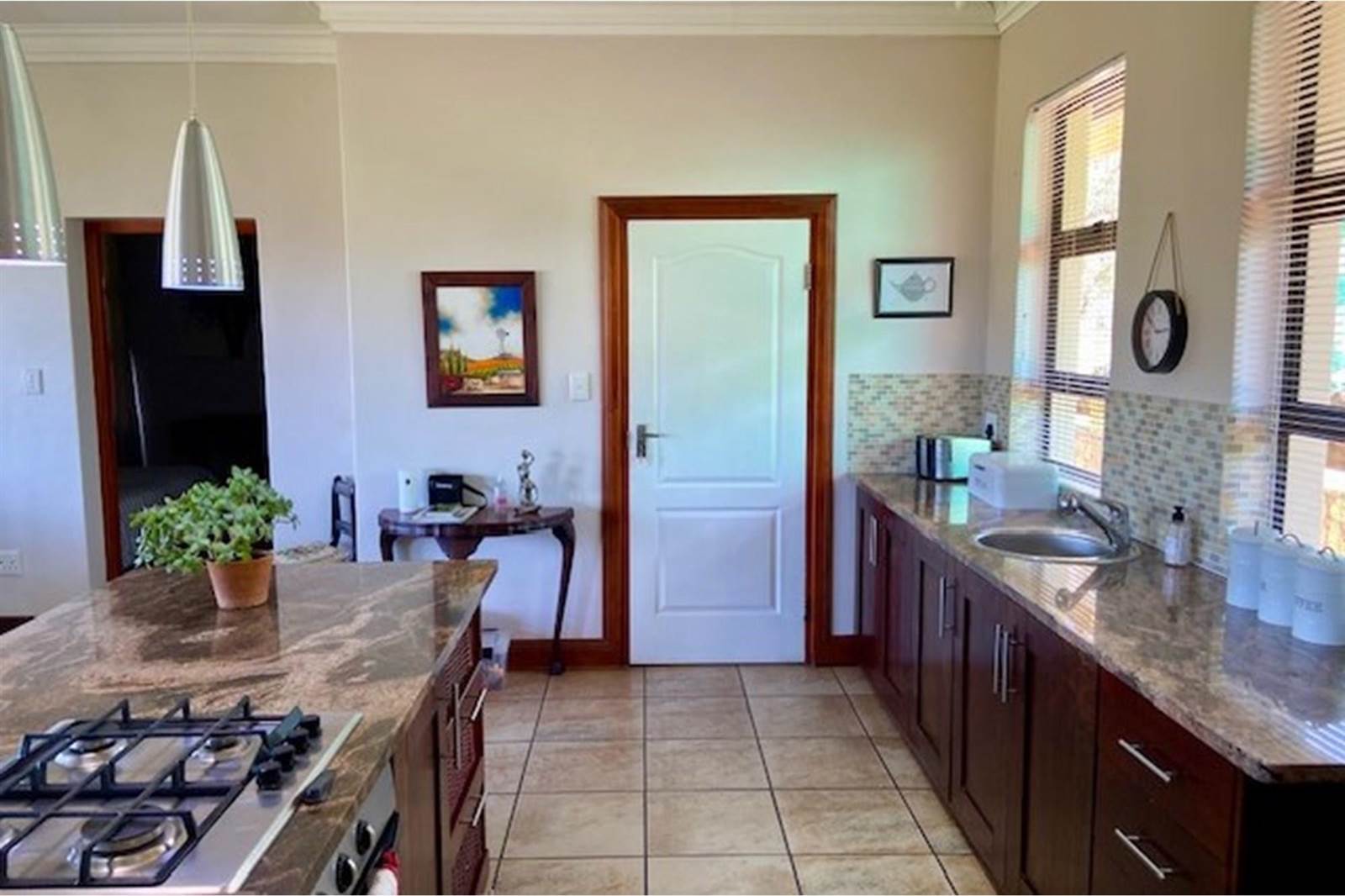 3 Bed House in Clarens photo number 7