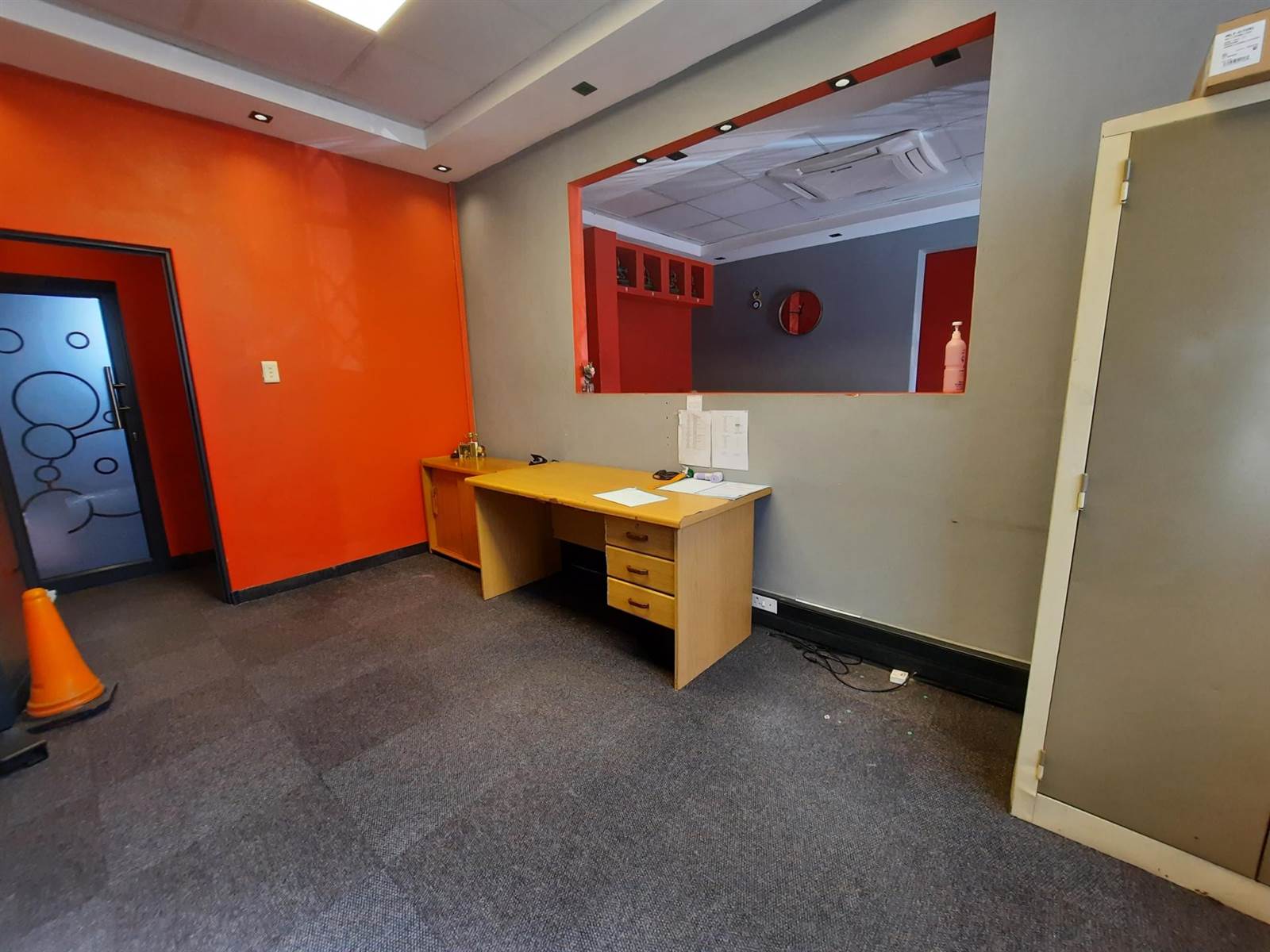 120  m² Office Space in Congella photo number 7