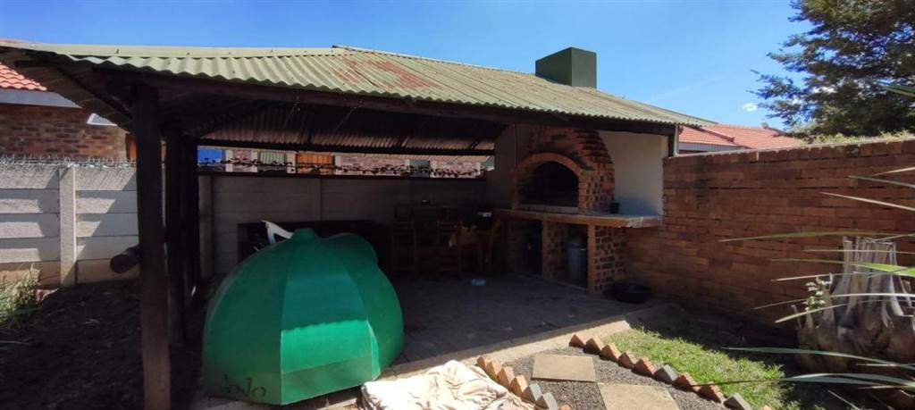 4 Bed House in Secunda photo number 26