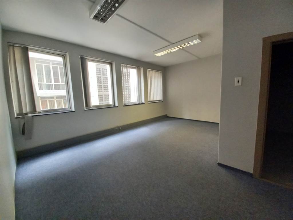 45  m² Office Space in Pretoria Central photo number 15