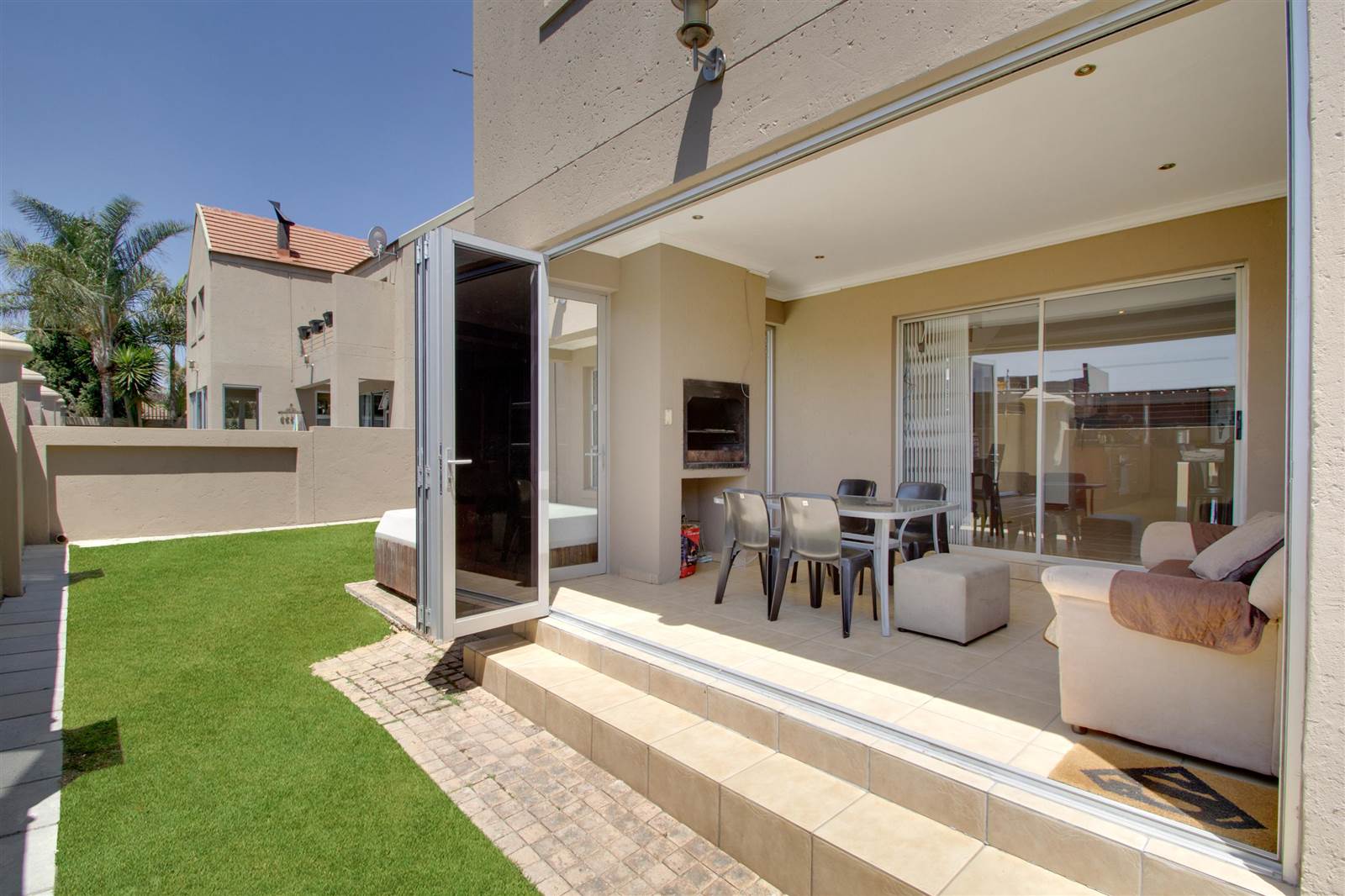 3 Bed Cluster in Randpark Ridge photo number 1