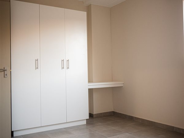 1 Bed Flat in Kempton Park Central