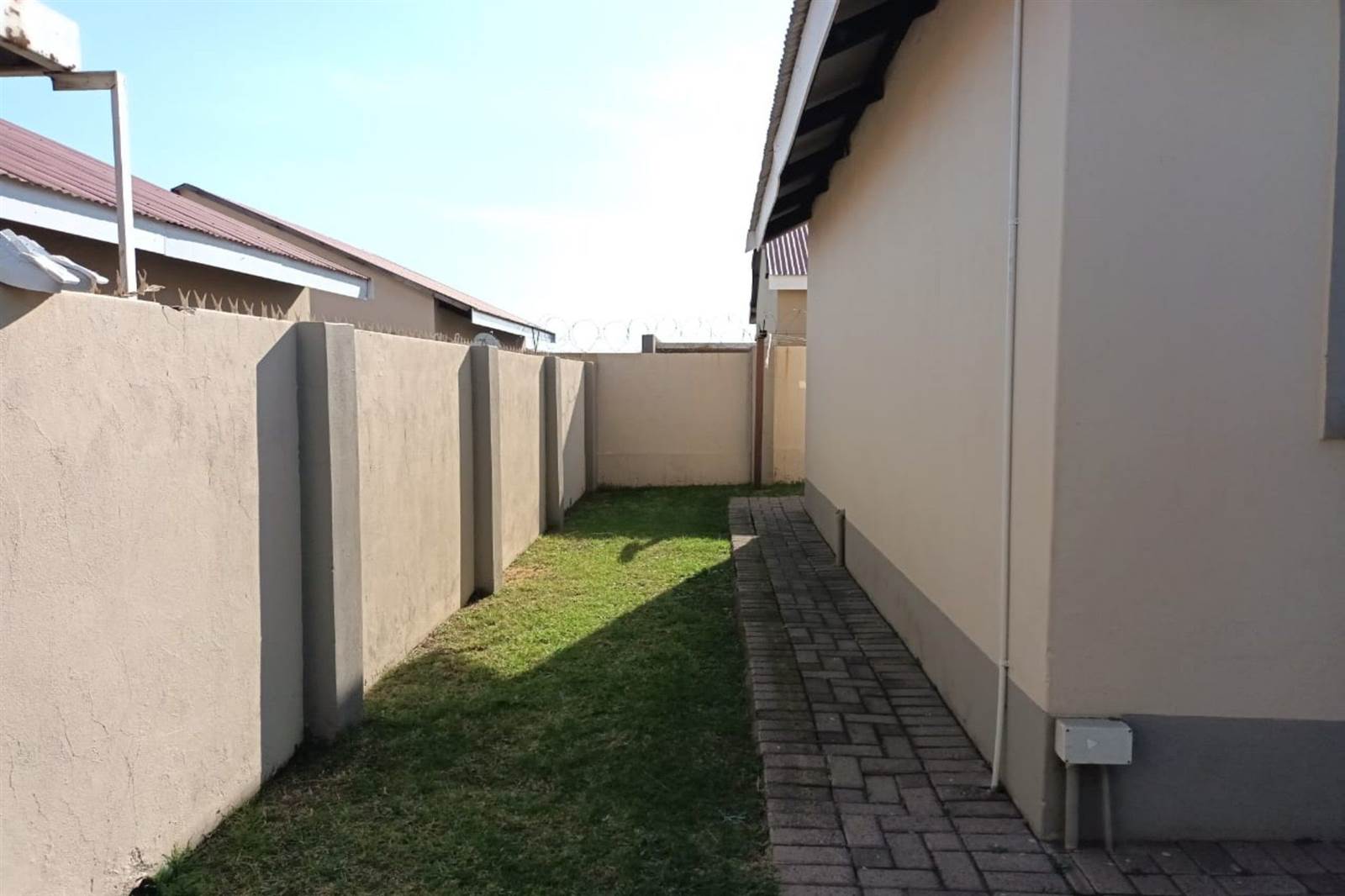 2 Bed House in Witbank Central photo number 13