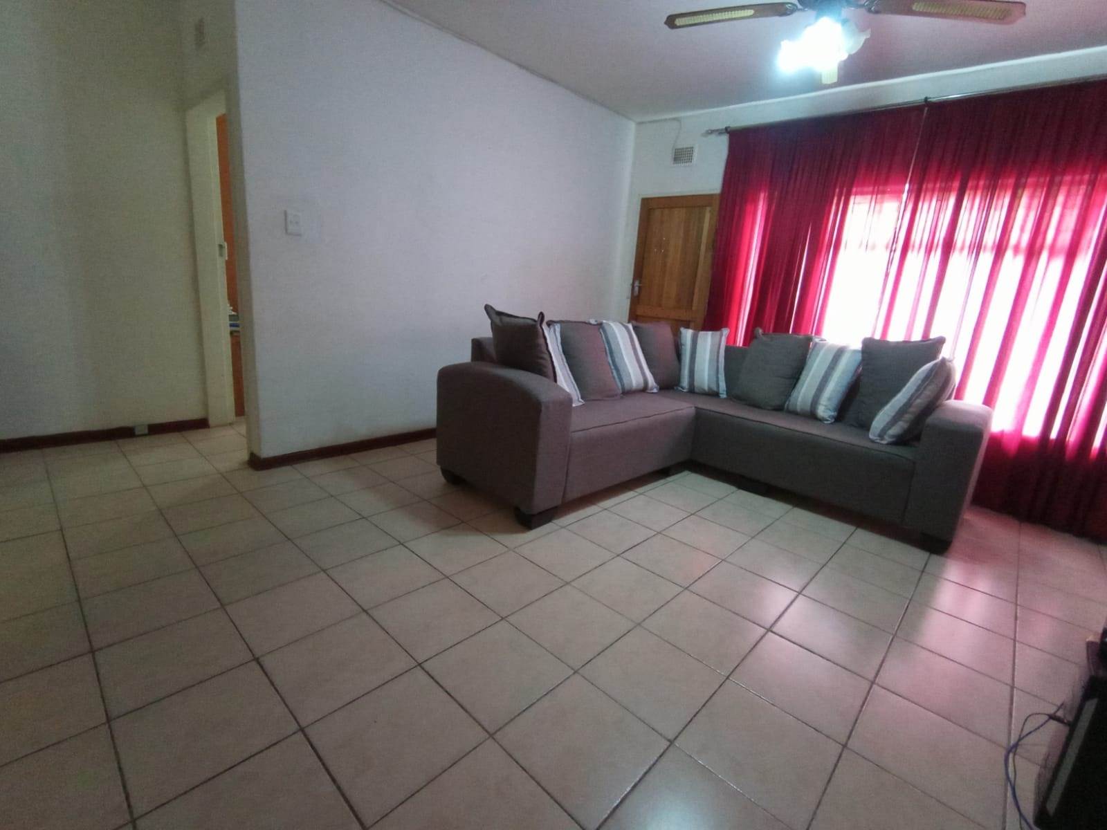 2 Bed Apartment in Mokopane photo number 6