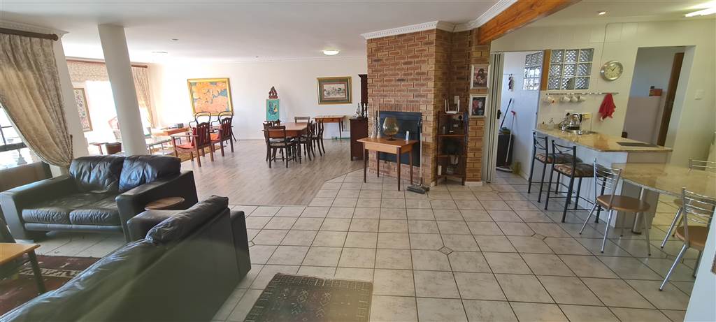 3 Bed Apartment in Mossel Bay Central photo number 10