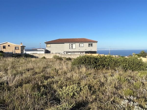 858 m² Land available in Wavecrest