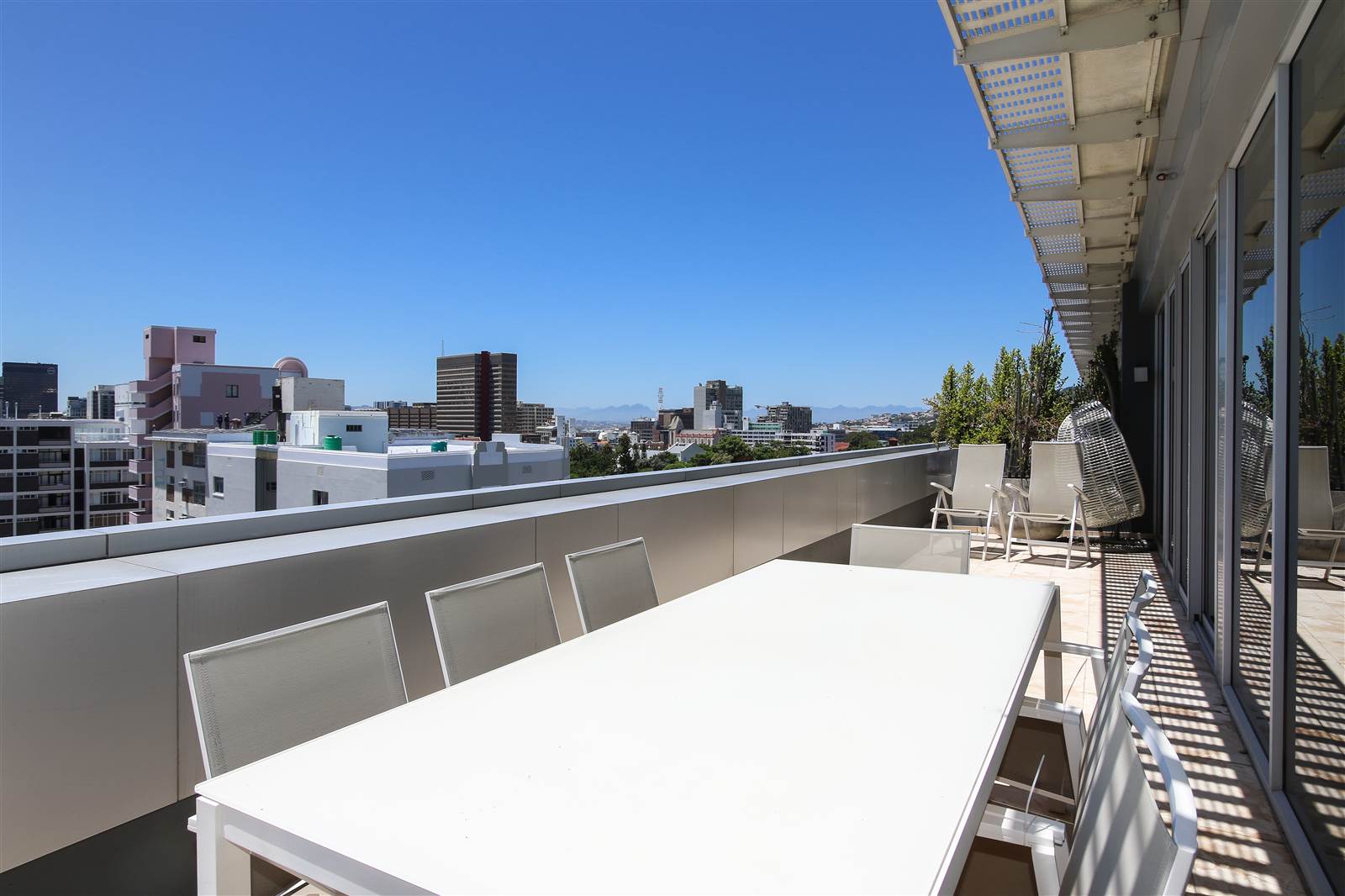 3 Bed Penthouse in Cape Town City Centre photo number 24