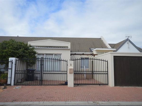 3 Bedroom House 3 Bedroom House