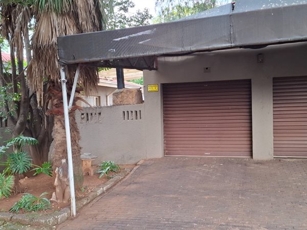 3 Bedroom House 3 Bedroom House