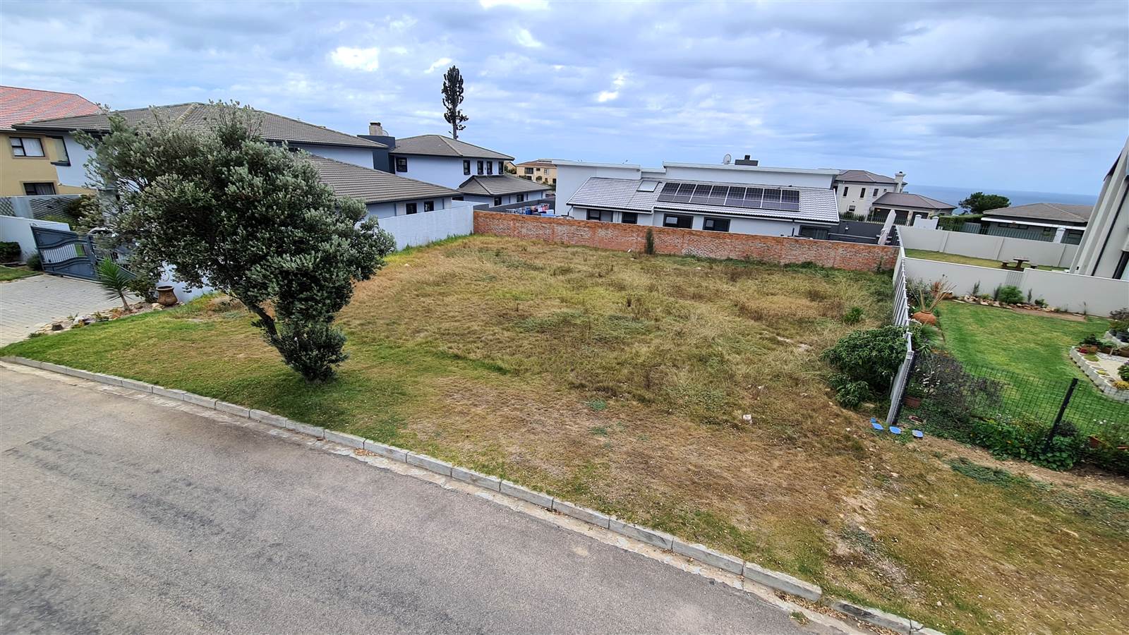 475 m² Land available in Mossel Bay Ext 15 photo number 7