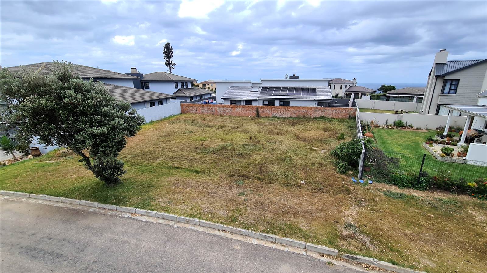 475 m² Land available in Mossel Bay Ext 15 photo number 5