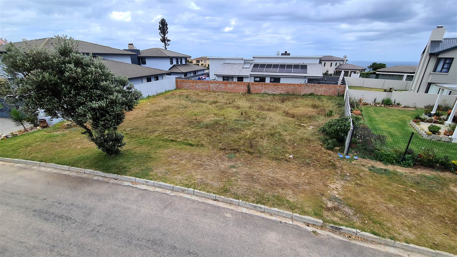 475 m² Land available in Mossel Bay Ext 15 photo number 1